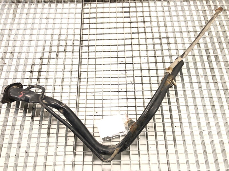 Potrubie nalievacieho hrdla paliva Suzuki Swift III (MZ, EZ) 2005 - 2022