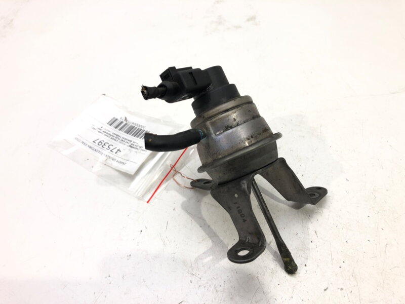 Ventil podtlaková banka sacieho potrubia sacieho Chevrolet Cruze (J300) 2009 - 2022 7088095