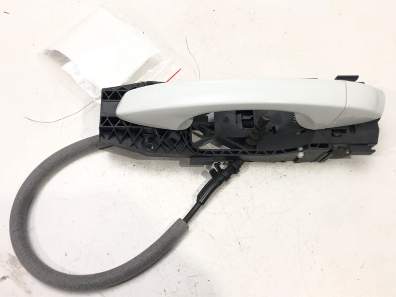 Kľučka vonkajšia ľavá zadná VW Golf VII (5G1, BQ1, BE1, BE2) 2012 - 2022