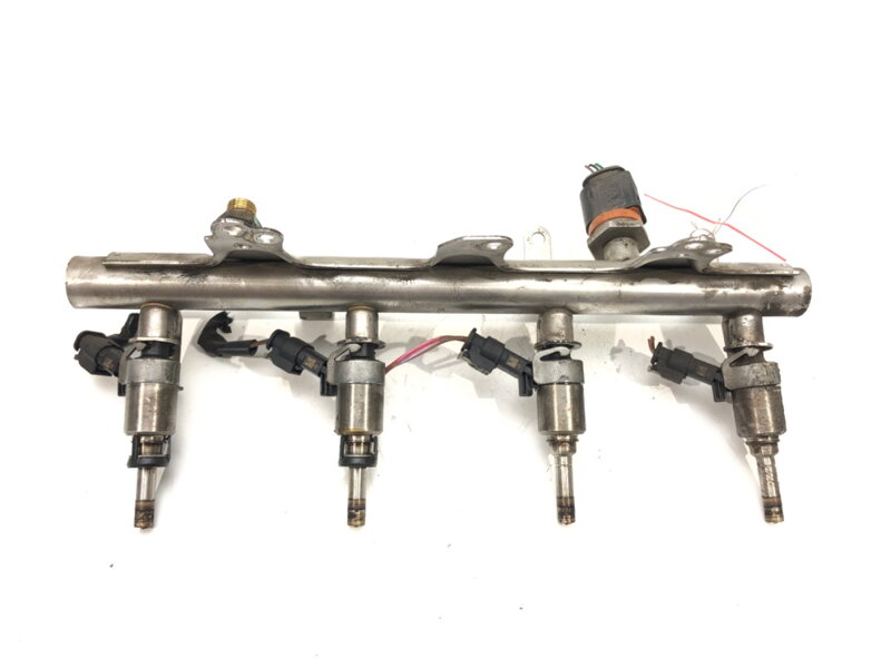 Vstrekovacia rampa Seat Exeo (3R2) 2008 - 2013 0261500074