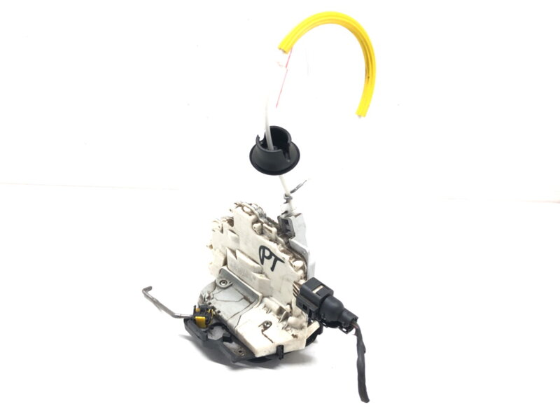 Zámok dverí pravý zadný Seat Exeo (3R2) 2008 - 2013 8E0839016AB