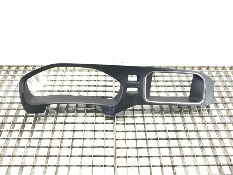 Rámček tachometra budíkov Volvo V40 Liftback (525, 526) 2012 - 2022 31393107
