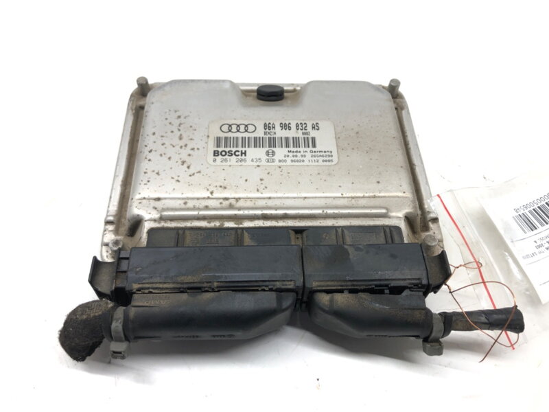 Riadiaca jednotka motora Audi A3 (8L1) 1996 - 2006 06A906032AS