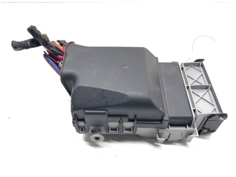 Poistková skrinka Opel Insignia A (G09) 2008 - 2017 13222786