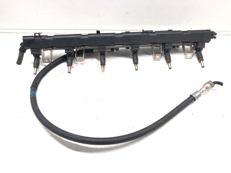 Vstrekovacia rampa BMW 5 (E60) 2001 - 2010 7531634