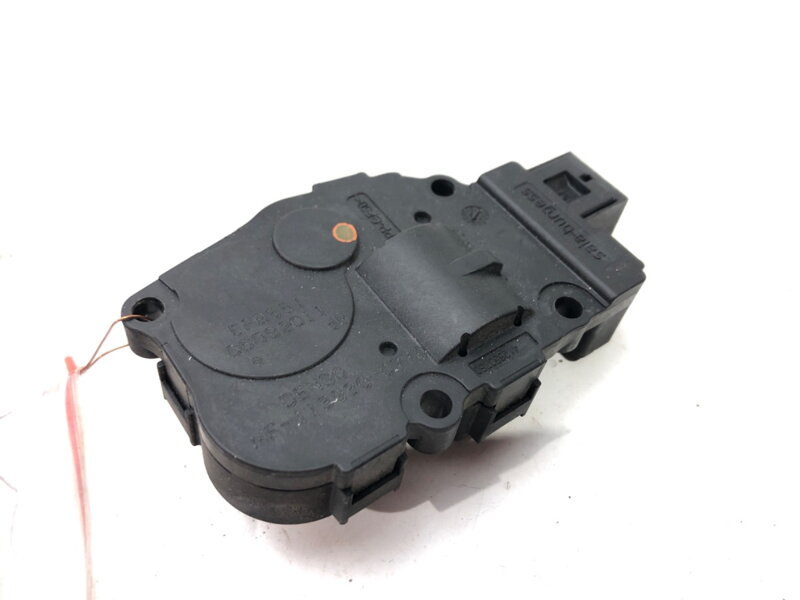 Motor radiátora kúrenia Jaguar XJ (X351) 2009 - 2022 MF113930-0770