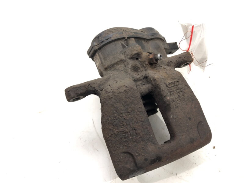 Brzdový strmeň ľavý zadný Audi A4 B8 Avant (8K5) 2007 - 2015