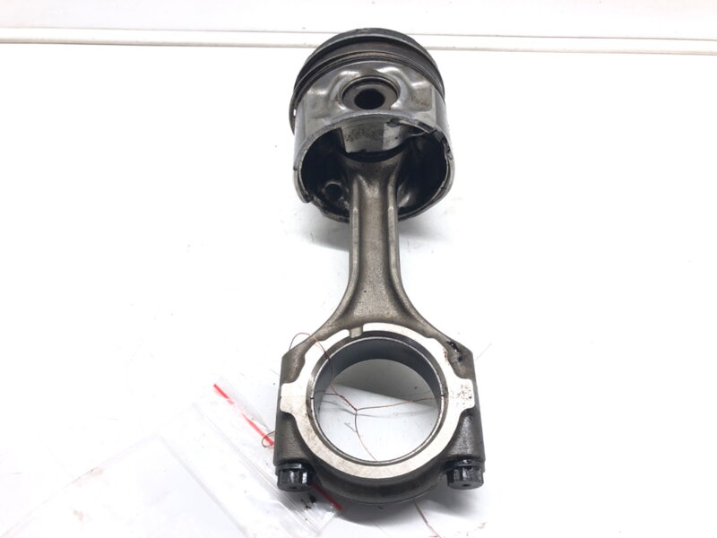Piest S ojnicou Toyota Corolla Verso (ZER_, ZZE12_, R1_) 2004 - 2009 2AD-FTV