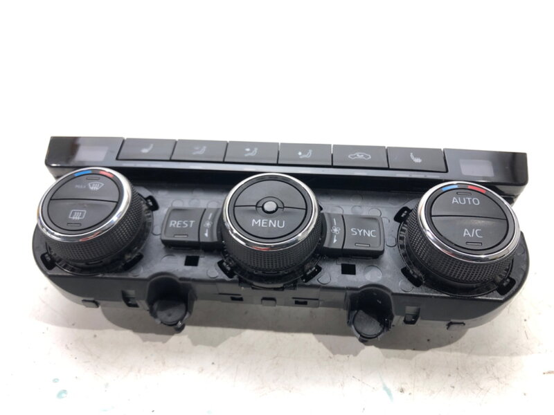 Panel ovládania ventilácie Skoda Superb III (3V3) 2015 - 2022 3V0907044AR