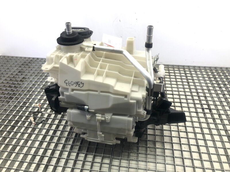 Radiátor kúrenia kombajn Infiniti Q50 2013 - 2022 271104GF0D