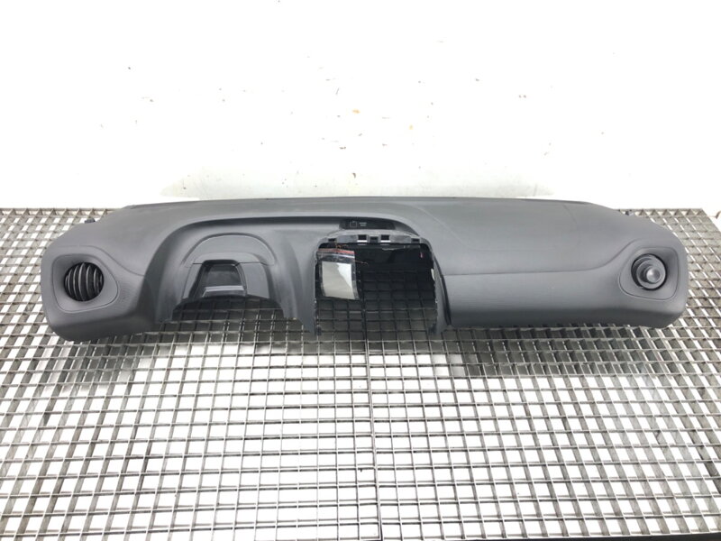 Palubná doska / kokpit Toyota Aygo (_B4_) 2014 - 2022