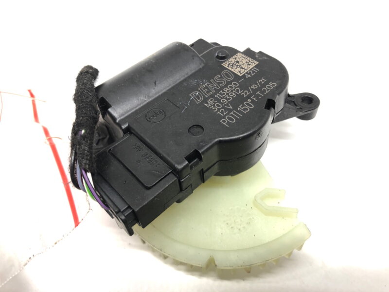 Motorček radiátora kúrenia Alfa Romeo Giulia (952_) 2015 - 2022 MR113800-4211