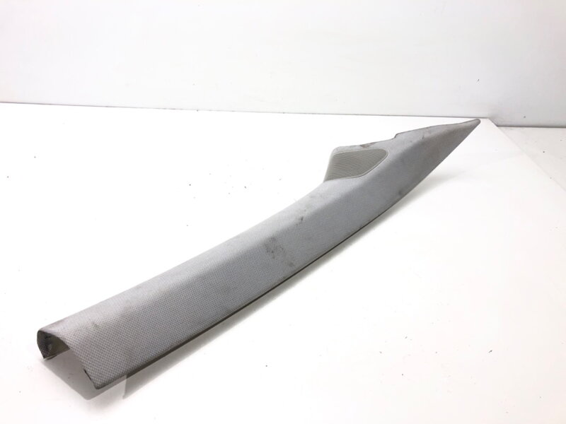 Kryt stĺpika pravý Audi A3 (8P1) 2003 - 2013