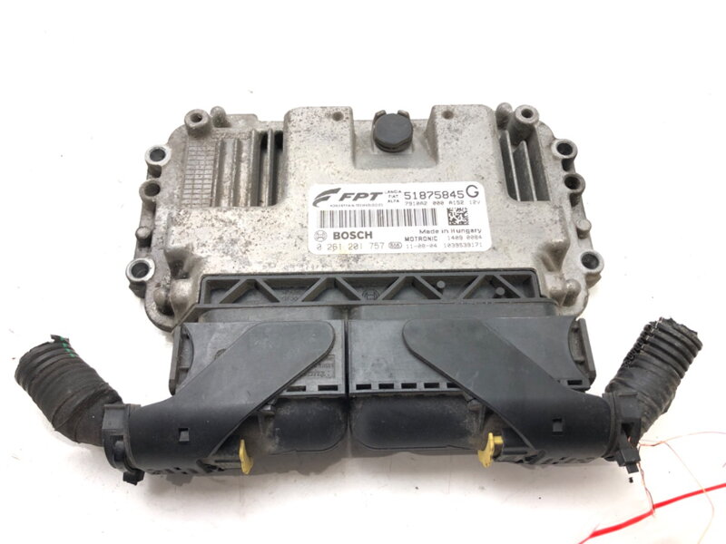 Riadiaca jednotka motora Fiat Bravo II (198_) 2006 - 2022 51875845 0261201757