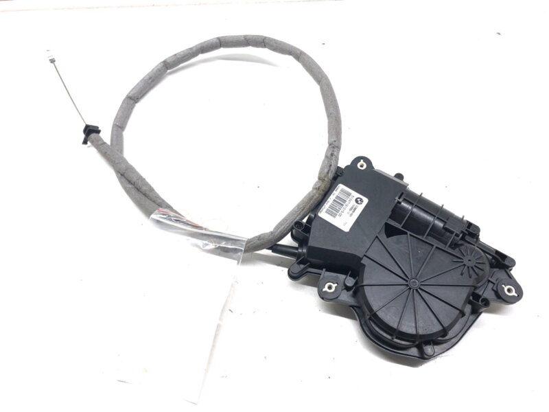 Servomotor / vzpera zámku veka batožinového priestoru BMW 7 (F01, F02, F03, F04) 2008 - 2015 7191213