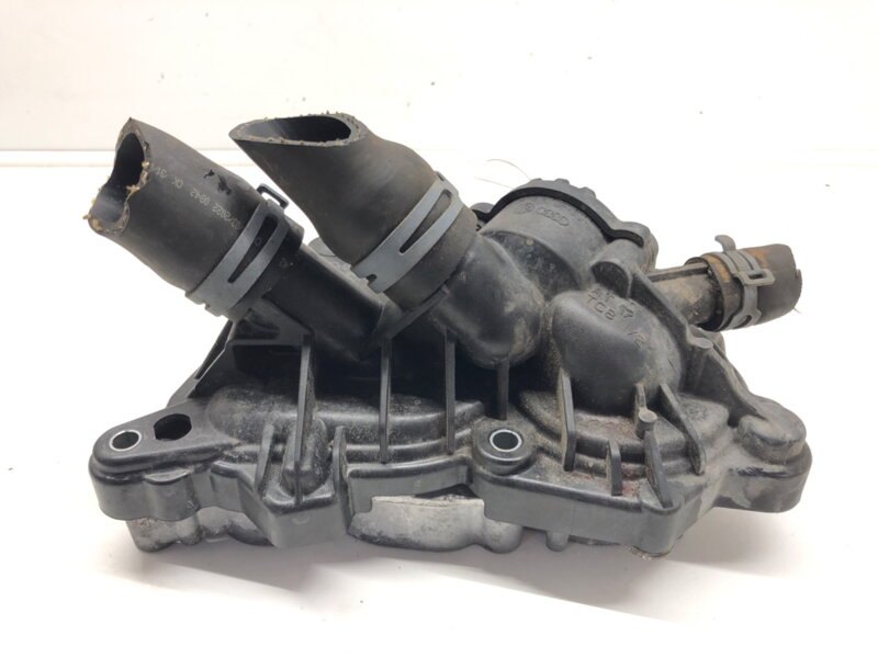 Kryt termostatu Skoda Fabia III Kombi (NJ5) 2014 - 2022 04C121600P 04C121042E