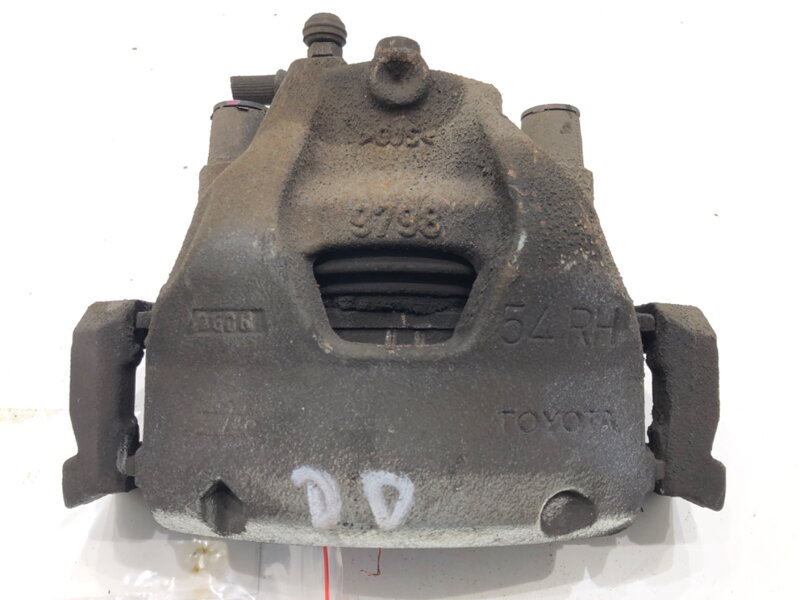 Brzdový strmeň pravý predný Toyota Yaris (_P21_, _PA1_, _PH1_) 2020 - 2022 54RH