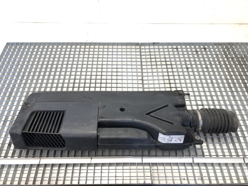 Nasávanie vzduchu komín / šnorchel Renault Trucks D 2013 - 2022 16567LC40A