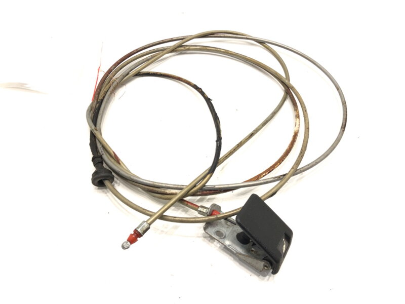 Prepínač klapky nalievacieho hrdla paliva Mitsubishi Pajero I (L04_G, L14_G) 1982 - 1991