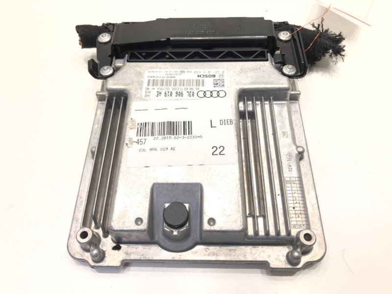 Riadiaca jednotka motora Audi A6 C6 Avant (4F5) 2004 - 2011 03L906019AE