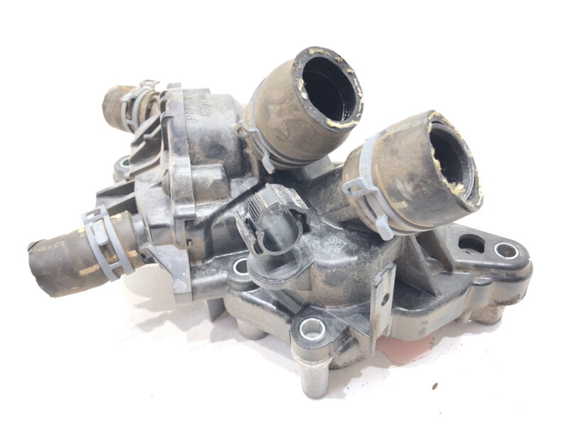 Kryt termostatu Skoda Fabia III Kombi (NJ5) 2014 - 2022 04C121600P 04C121042E