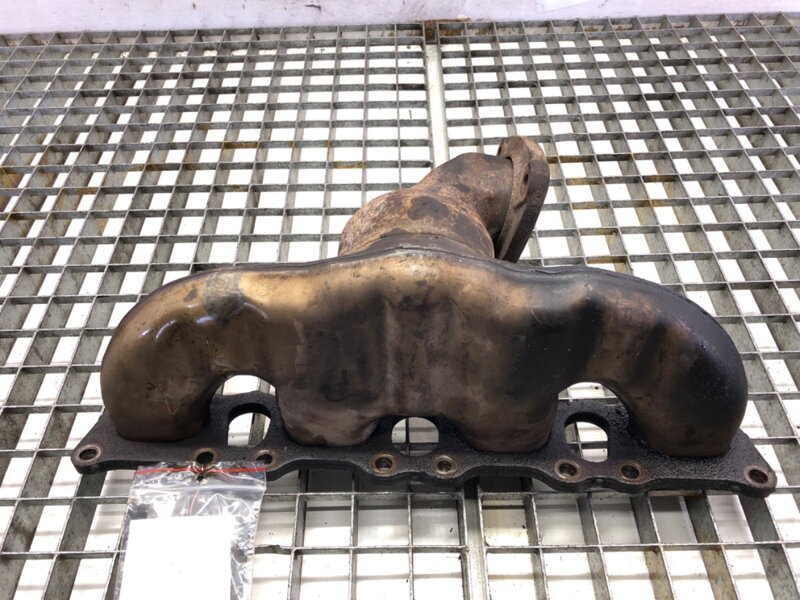 Kolektor / zvody výfukový pravý Porsche Cayenne (9PA) 2002 - 2010