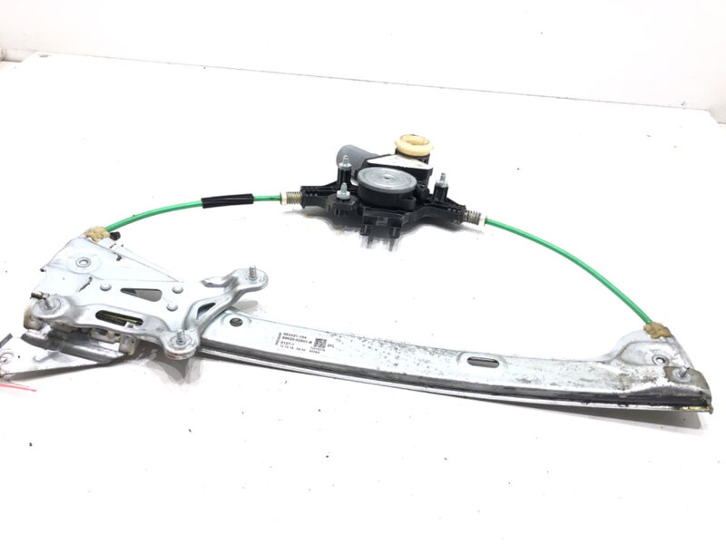 Sťahovačka okna ľavá predná Toyota Corolla Liftback (_E21_) 2018 - 2022 85701-02090