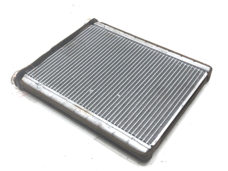 Radiátor kúrenia Toyota Avensis (_T25_) 2003 - 2008