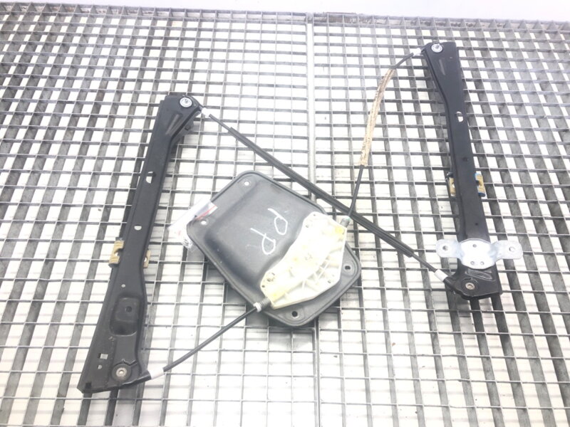 Sťahovačka okna pravá predná VW Golf V (1K1) 2003 - 2010 1K4837482N 1K0959792G