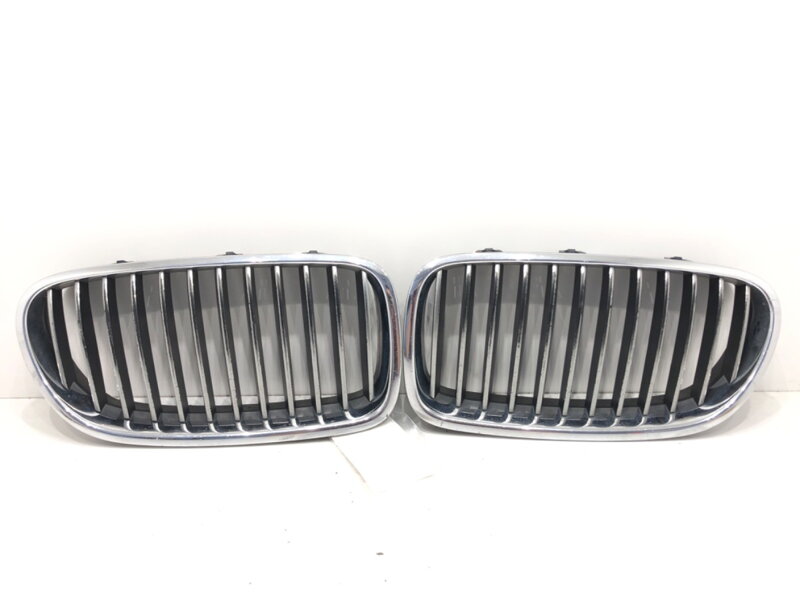 Maska chladiča grill BMW 5 Touring (F11) 2009 - 2017 7200728