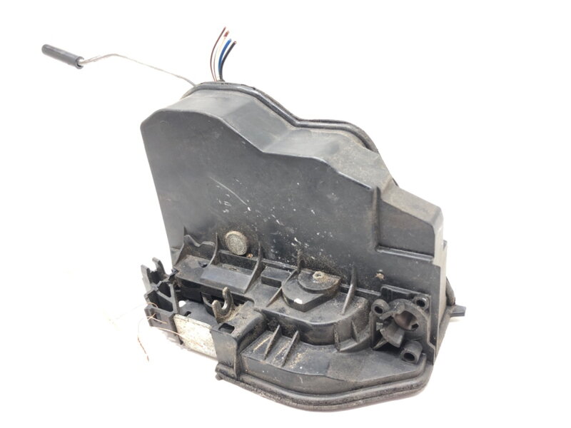 Zámok dverí pravý predný BMW 1 (E87) 2003 - 2013 7167077