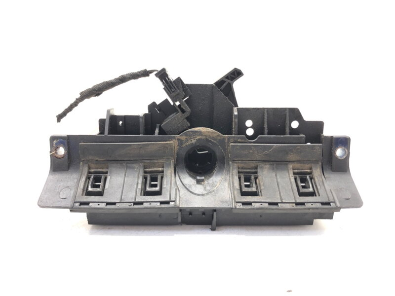 Kľučka veka batožinového priestoru zadná Audi A3 (8L1) 1996 - 2006 8D9827565H