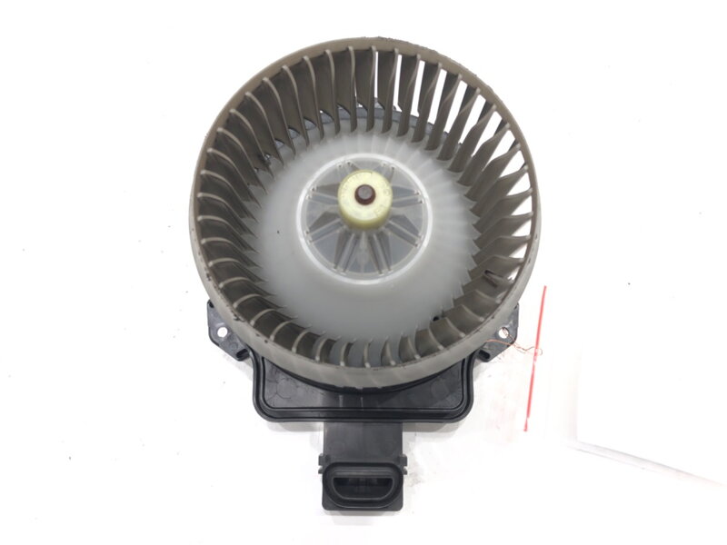Ventilátor kúrenia Suzuki SX4 S-cross (JY) 2013 - 2022
