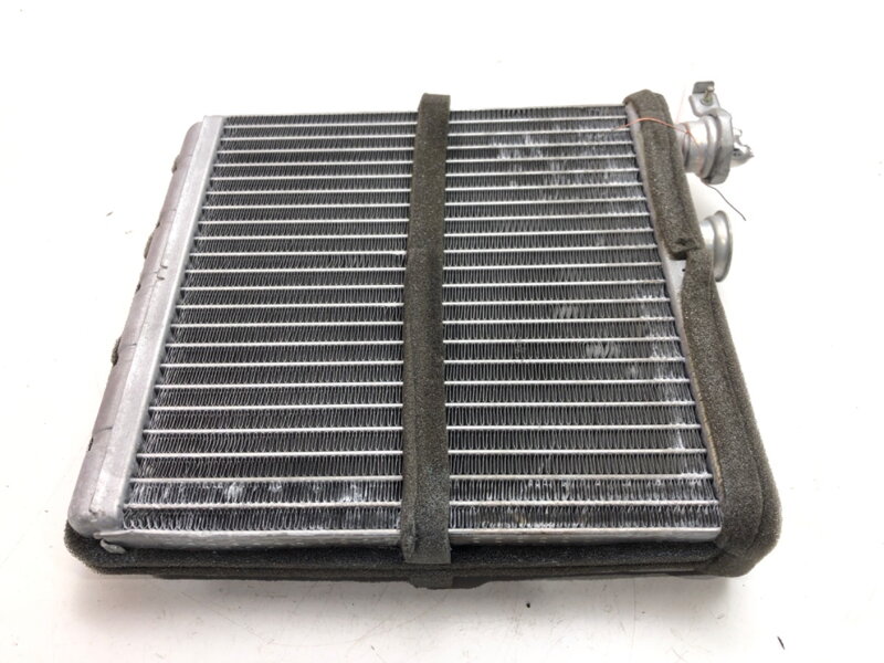 Radiátor kúrenia Seat Arona (KJ7) 2017 - 2022 FS428001