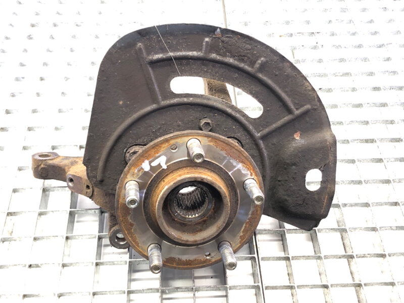 Otoč ľavá predná Hyundai I40 I Kombi VAN (VF) 2011 - 2022