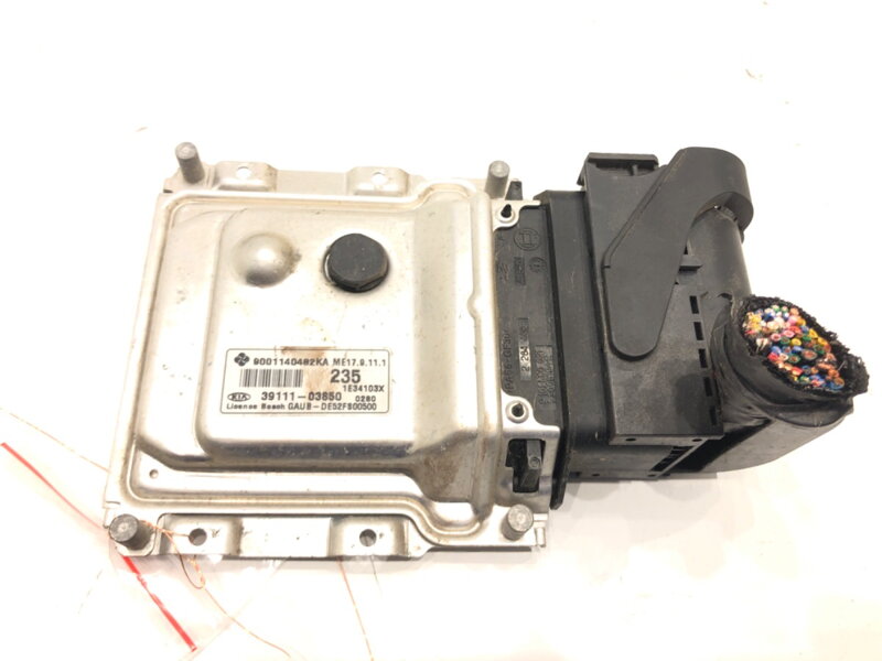 Riadiaca jednotka motora KIA RIO III (UB) 2011 - 2017 39111-0385