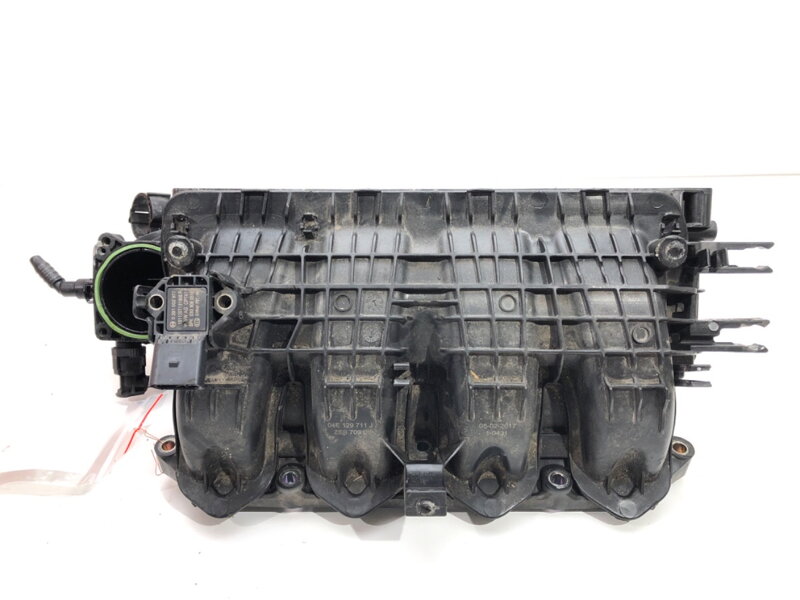 Sacie potrubie Skoda Octavia III (5E3, NL3, NR3) 2012 - 2022 04E129711J