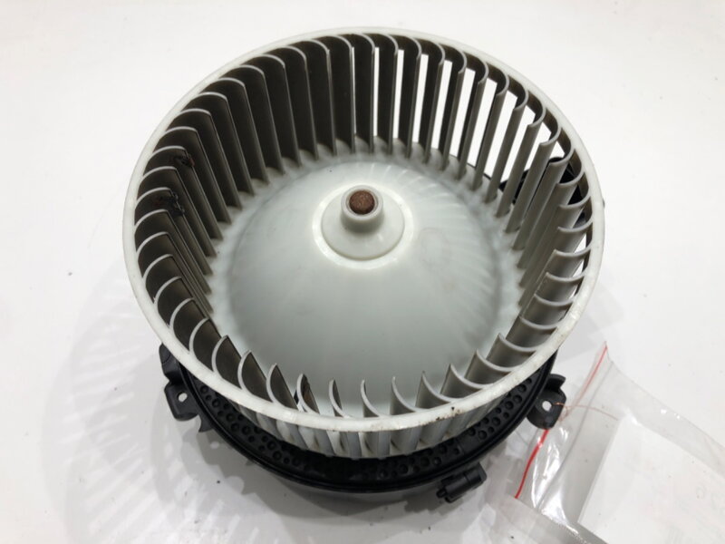 Ventilátor kúrenia Volvo XC60 II (246) 2017 - 2022 0130309504