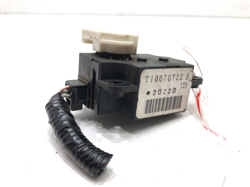 Motorček radiátora kúrenia Subaru XV (_GP_) 2011 - 2022 T1007072Z