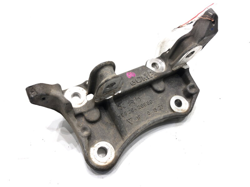 Držiak motora Peugeot 208 II (UB_, UP_, UW_, UJ_) 2019 - 2022 9826426680