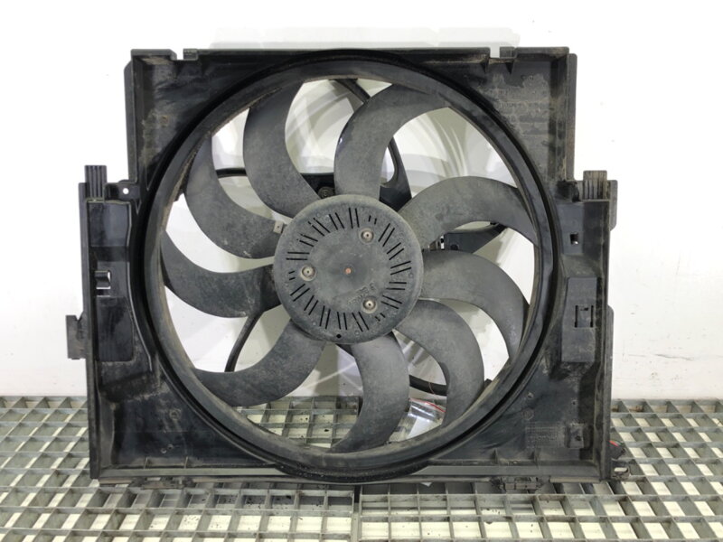 Ventilátor chladiča BMW 3 Touring (F31) 2012 - 2019 7608407