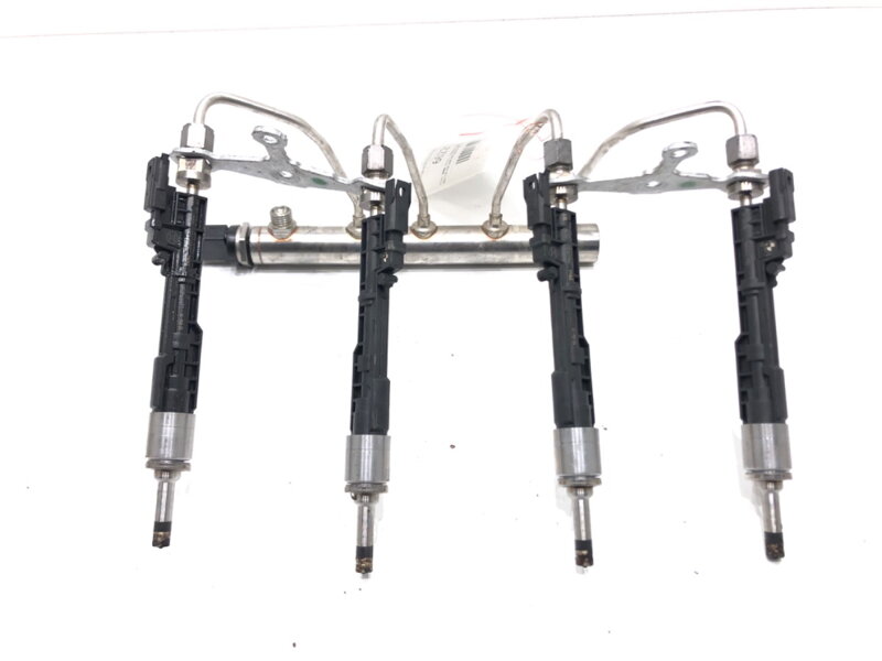 Vstrekovacia rampa vstrekovače BMW 3 Gran Turismo (F34) 2012 - 2022 7585411