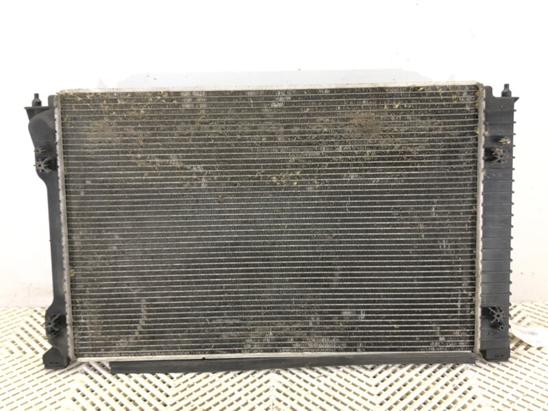 Chladič vody Audi A6 C6 Avant (4F5) 2004 - 2011 4F0121251P