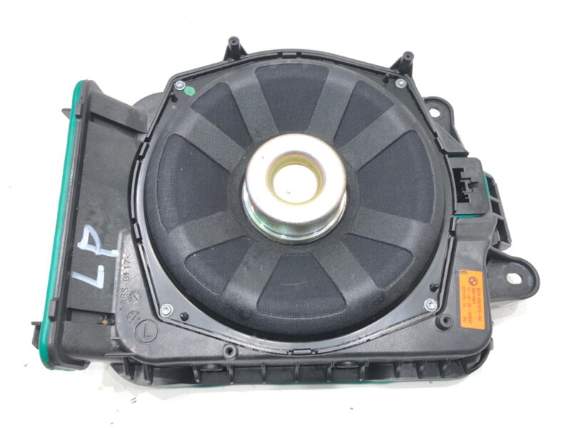 Reproduktor subwoofer harman BMW 5 (G30, F90) 2016 - 2022 6801075
