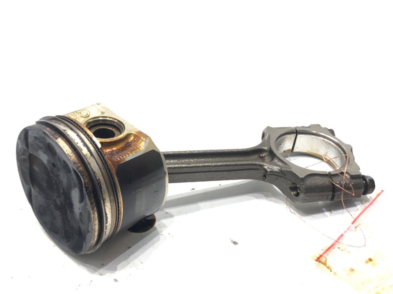 Piest S ojnicou Nissan Juke (F15) 2010 - 2022 MR16DDT