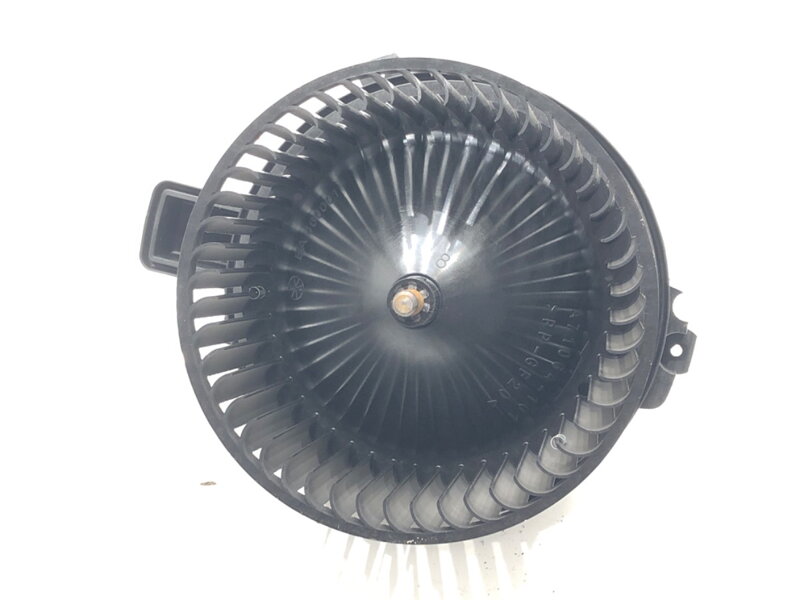 Ventilátor kúrenia Audi A6 C8 Avant (4A5) 2018 - 2022 4M1820021C