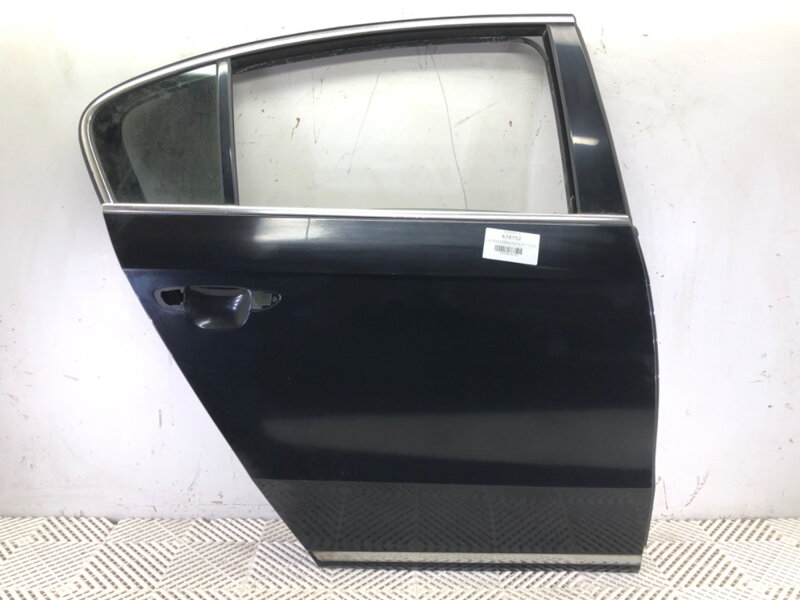 Dvere pravé zadné VW Passat B7 (362) 2010 - 2015