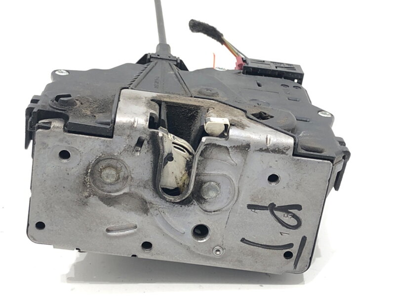 Zámok dverí pravý zadný Opel Corsa D (S07) 2006 - 2014 13258267