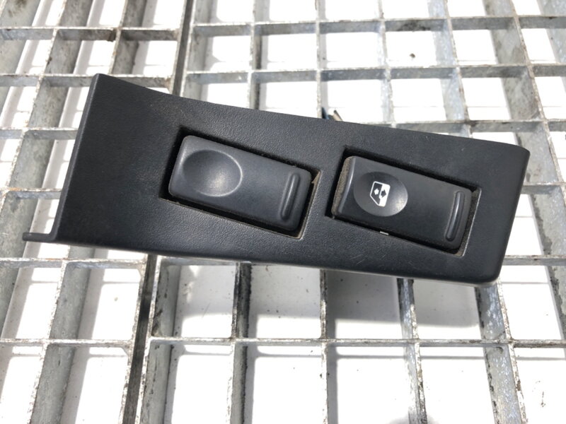 Ovládanie okien pravé Opel Movano A Autobus (X70) 1998 - 2022