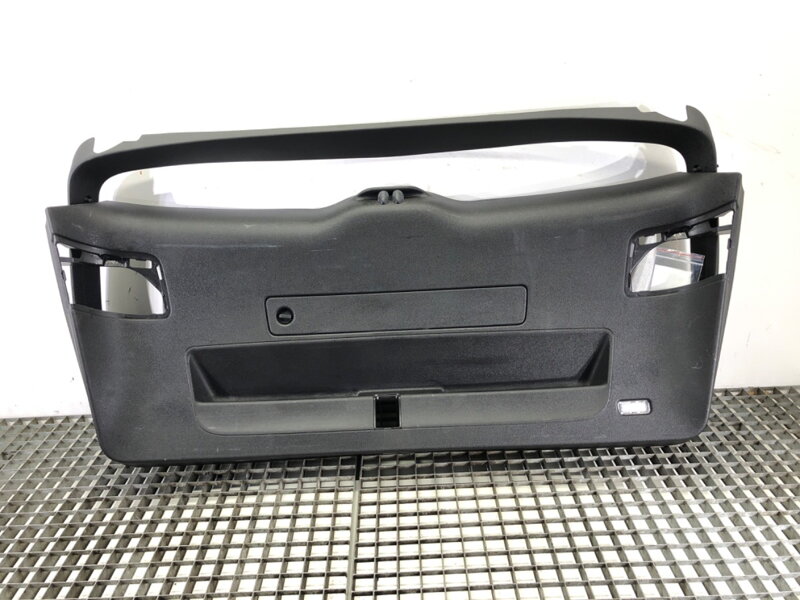 Čalúnenie veka batožinového priestoru kufra Audi Q5 (8RB) 2008 - 2017 8R0867979B